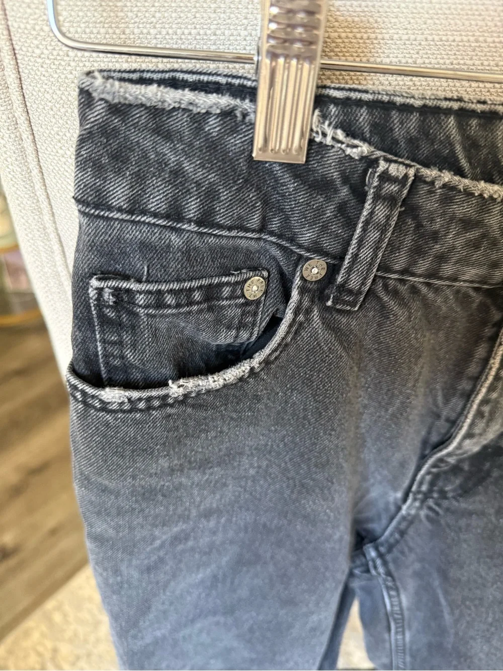 We The Free Black Acid Wash Slim Tapered Mom Jeans Size 25